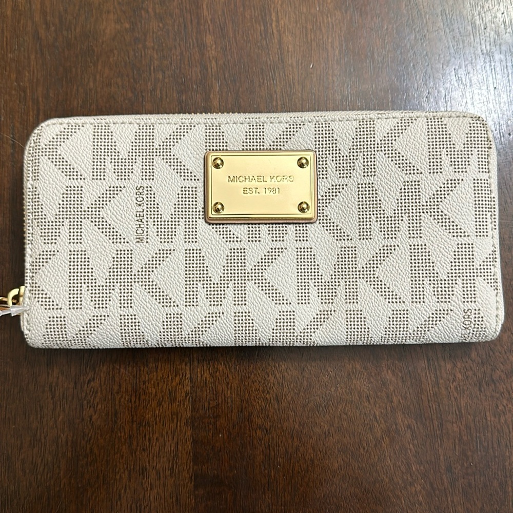 Michael Kors, ZA Continental in Vanilla